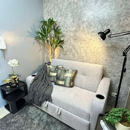 Sakura Suites At Mall Of Asia Near Airport